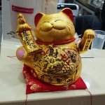 figurka chińskiego kota